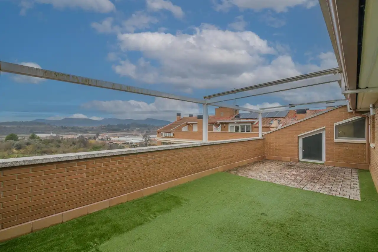 Terraza de Ático en venta en Manresa con Aire acondicionado, Calefacción y Parquet