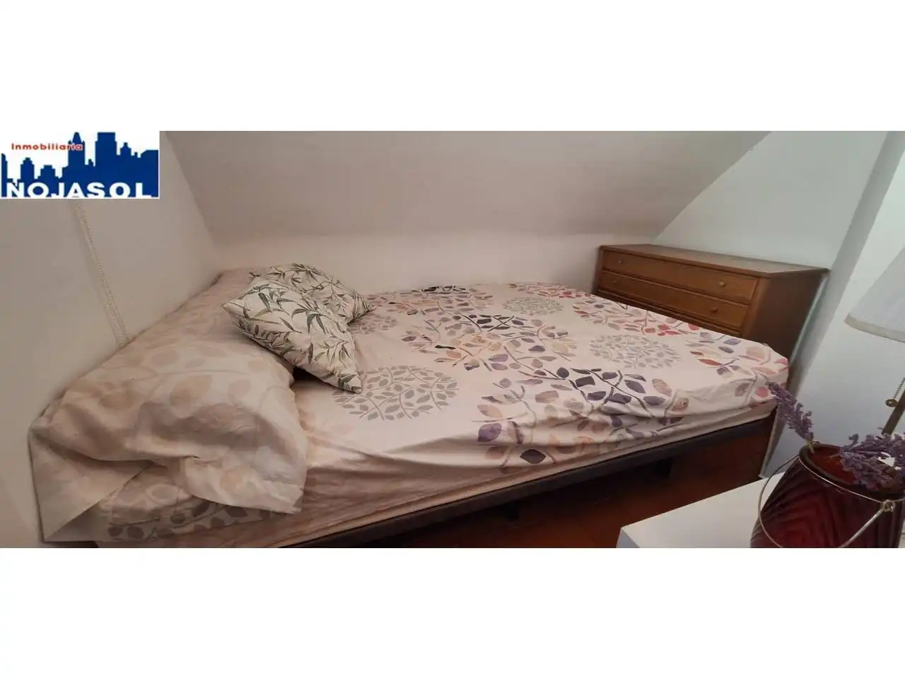 Dormitori de Apartament de lloguer en Noja amb Calefacció, Terrassa i Moblat