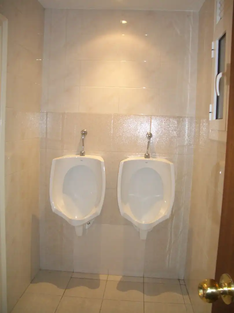 Baño de Oficina de alquiler en Ciutat Vella