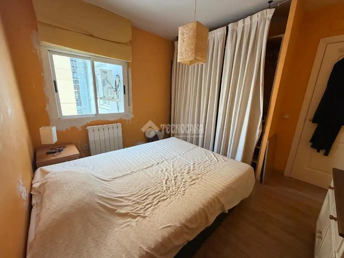 Bedroom of Flat for sale in Getafe  with Air Conditioner, Heating and Furnished