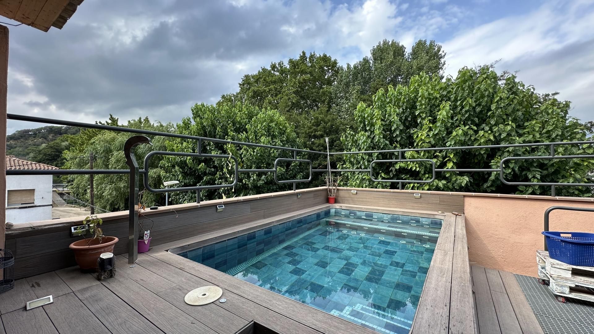 Piscina de Casa adosada en venta en Sant Celoni