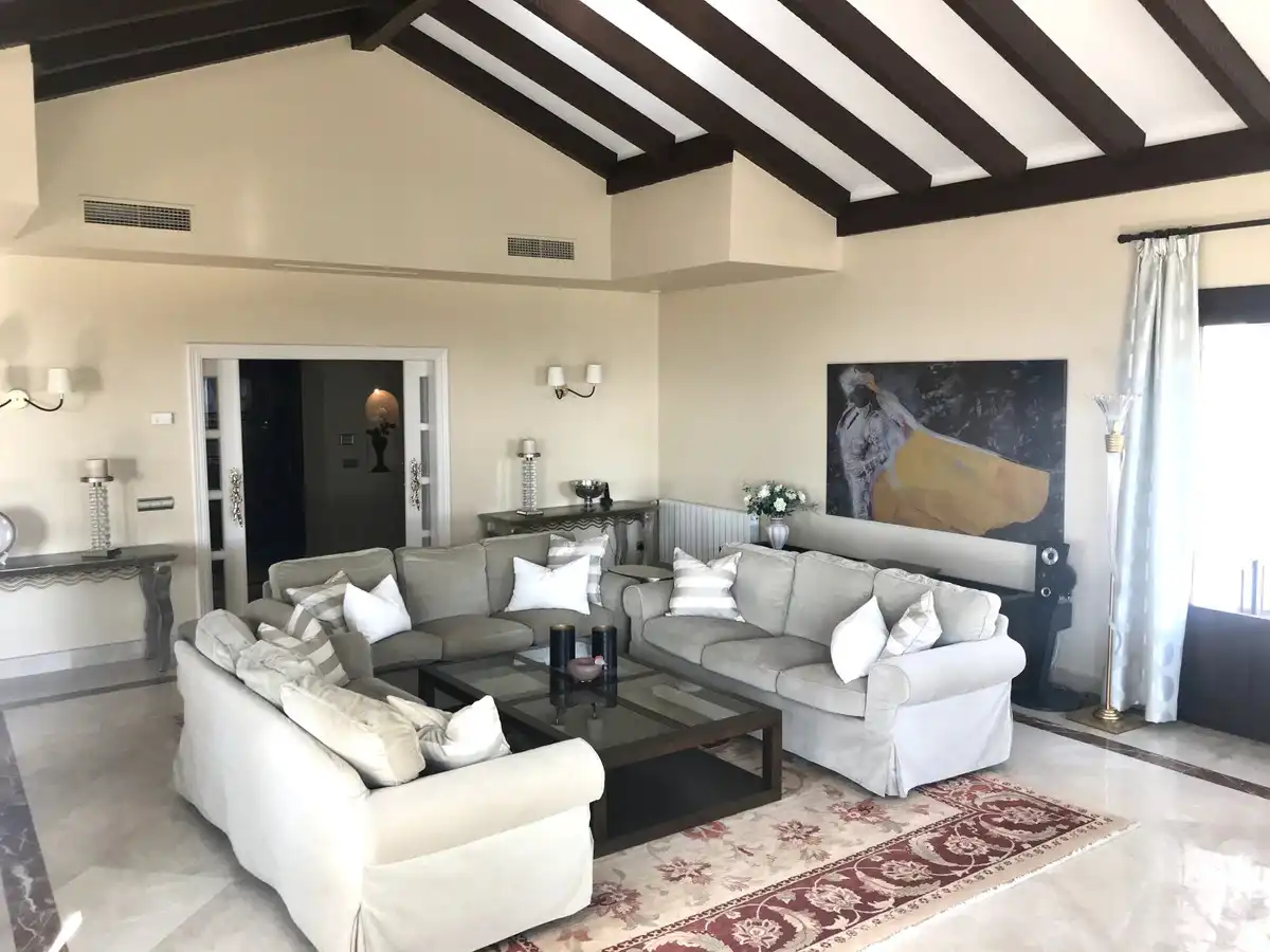 Casa con piscina en venta en Benahavís pueblo, imagen 3