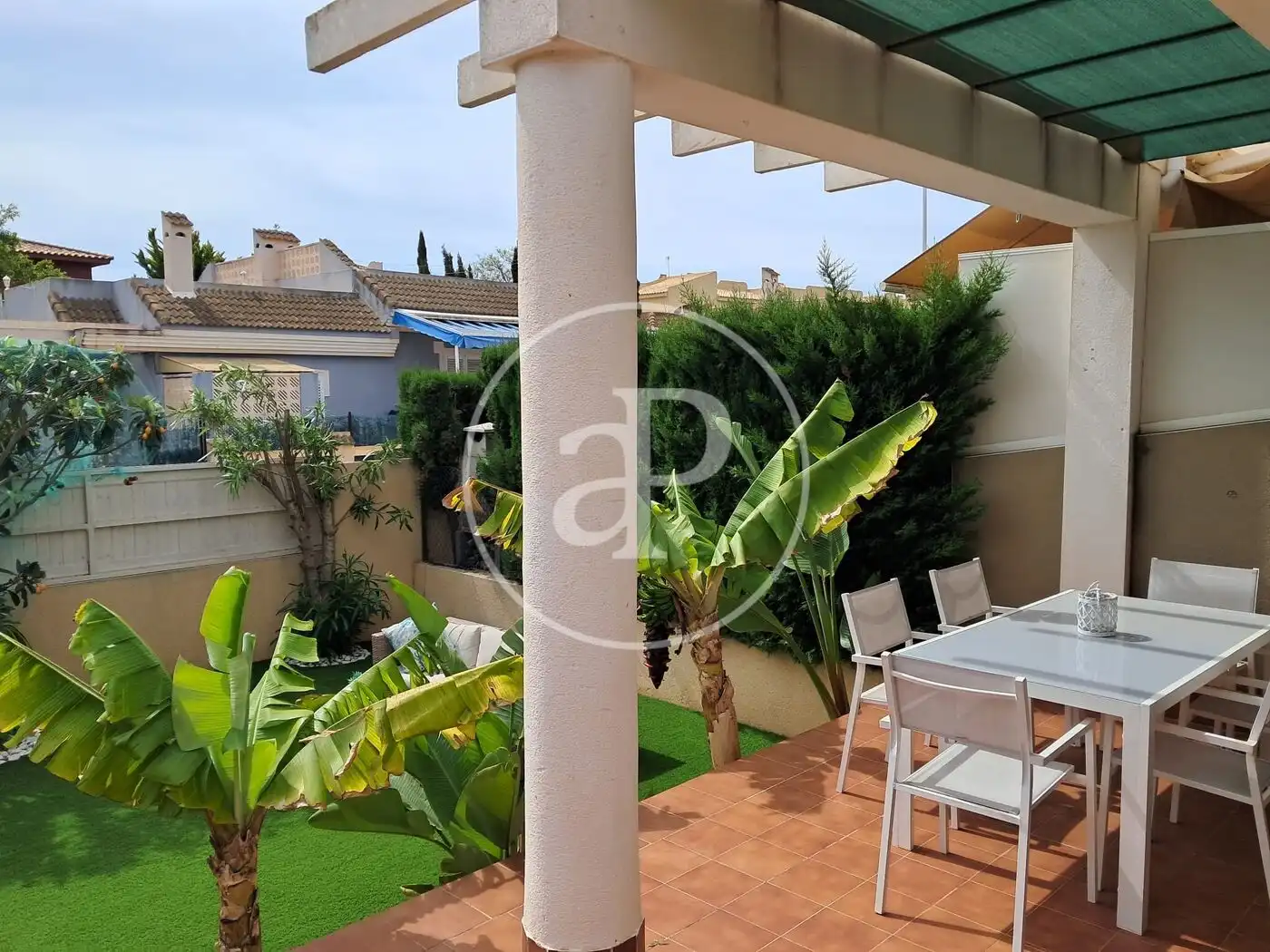 Terrassa de Pis de lloguer en Santa Pola amb Aire condicionat, Calefacció i Jardí privat