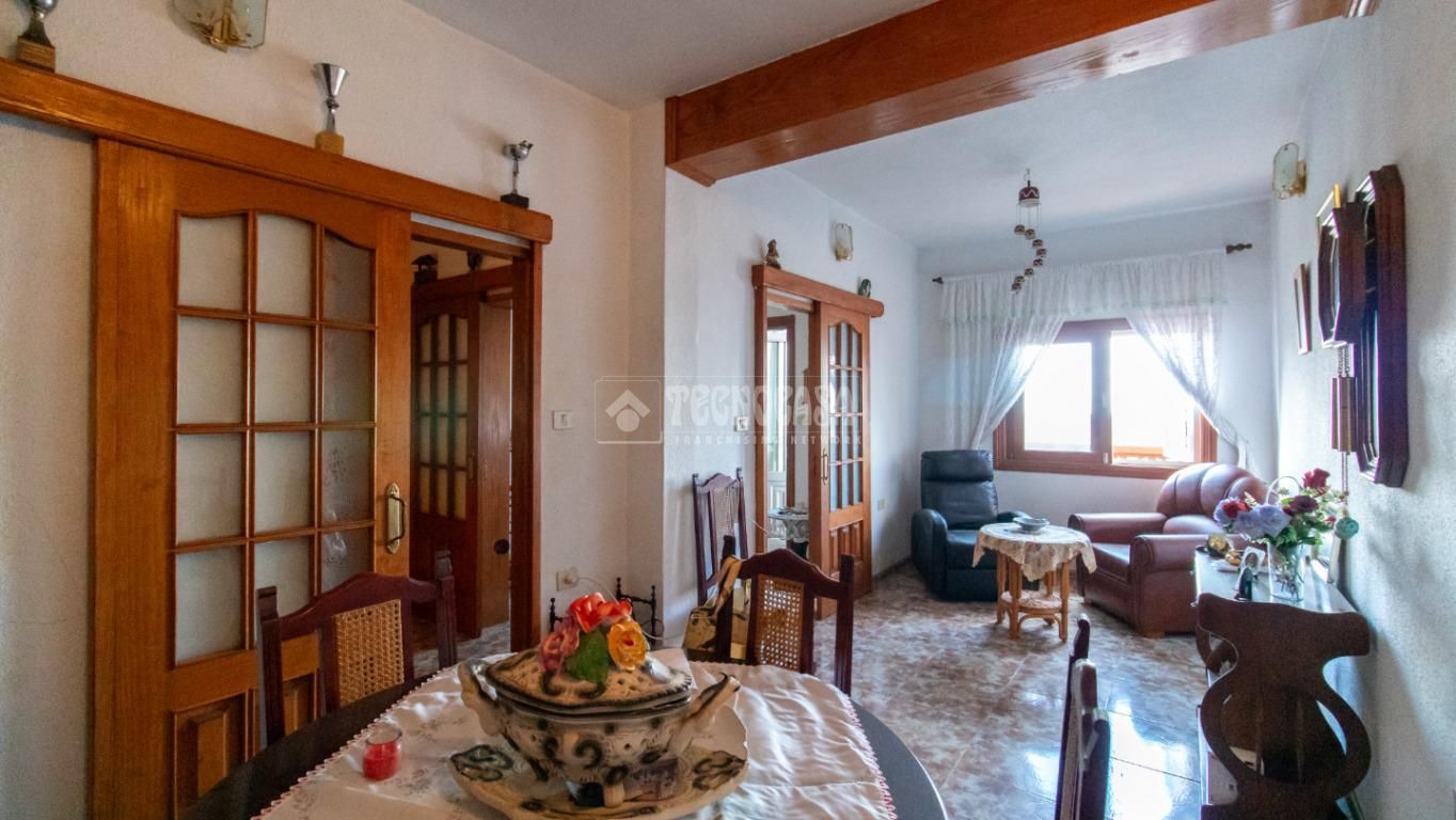 Sala d'estar de Casa o xalet en venda en Tacoronte amb Terrassa