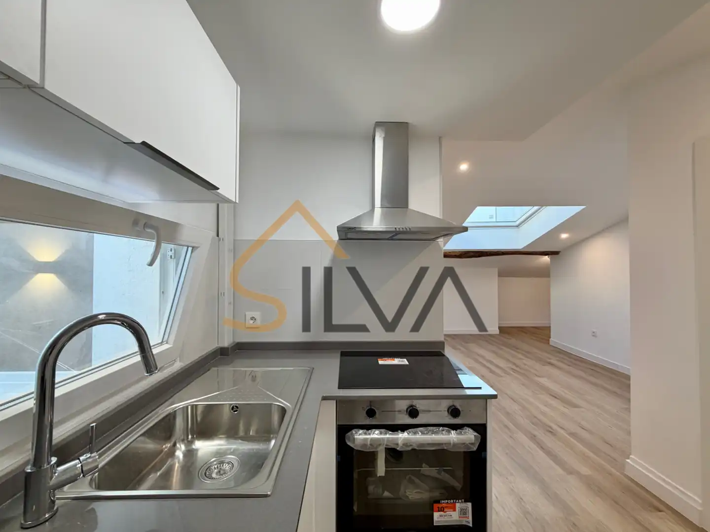 Cocina de Piso en venta en Lugo con Aire acondicionado, Calefacción y Horno