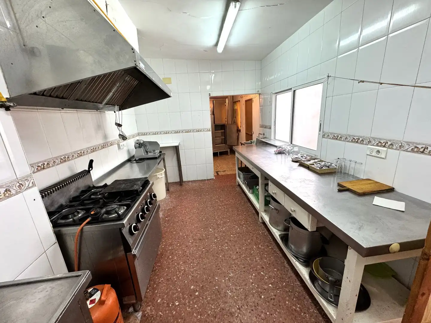 Cocina de Local de alquiler en Benidorm con Aire acondicionado