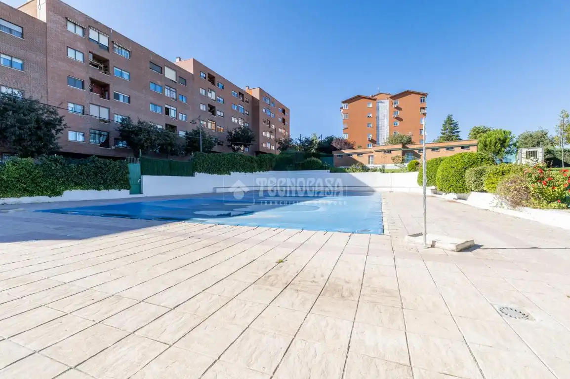 Piscina de Pis en venda en Algete amb Aire condicionat, Calefacció i Terrassa