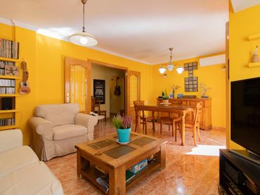 Piso con balcón en venta en Calle PINTOR STOLZ