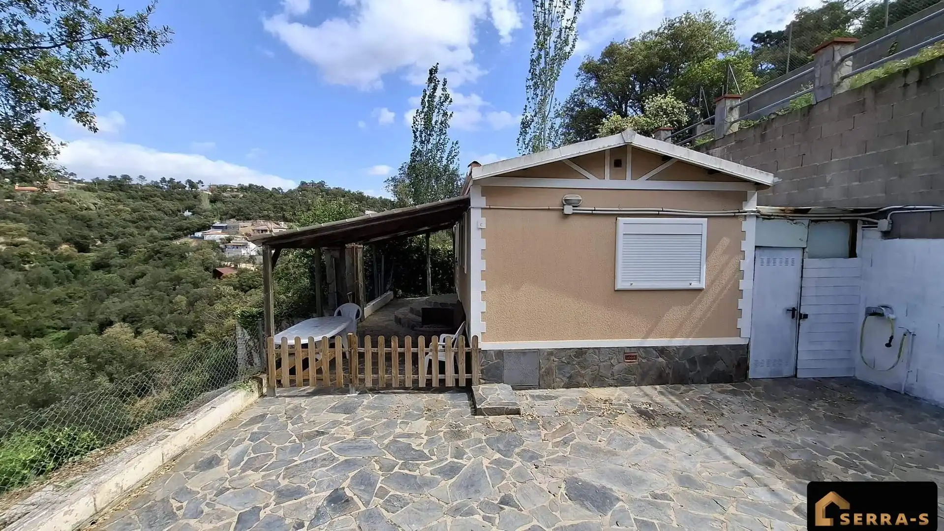 Vista exterior de Casa o xalet en venda en Lloret de Mar amb Aire condicionat, Terrassa i Traster