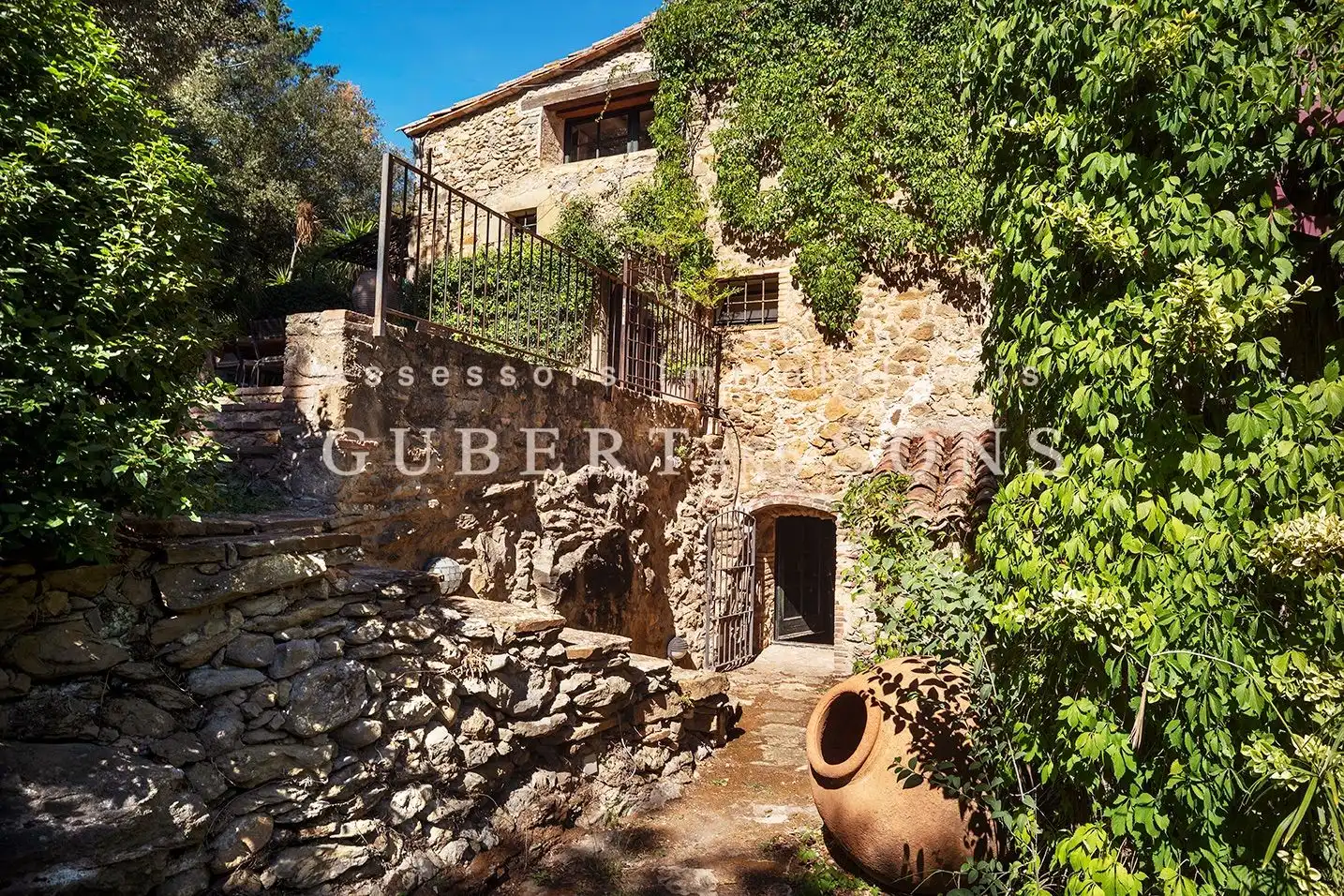 Vista exterior de Finca rústica en venda en Sant Martí Vell amb Calefacció, Jardí privat i Terrassa