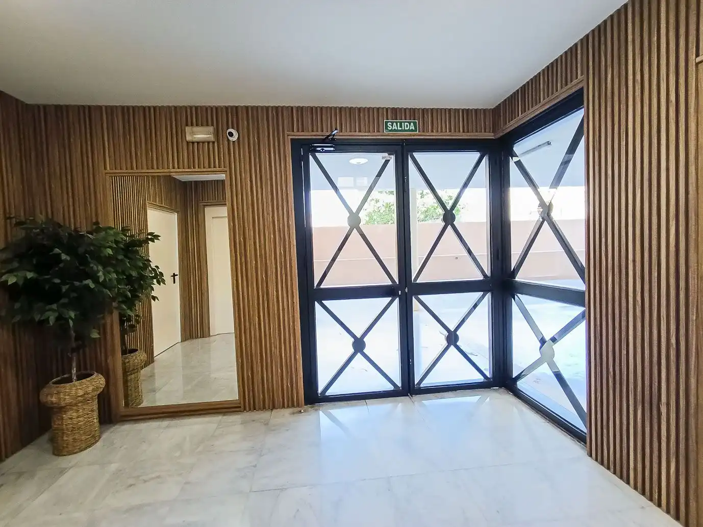 Wohnung zum Verkauf in Málaga mit Klimaanlage, Terrasse und Abstellraum