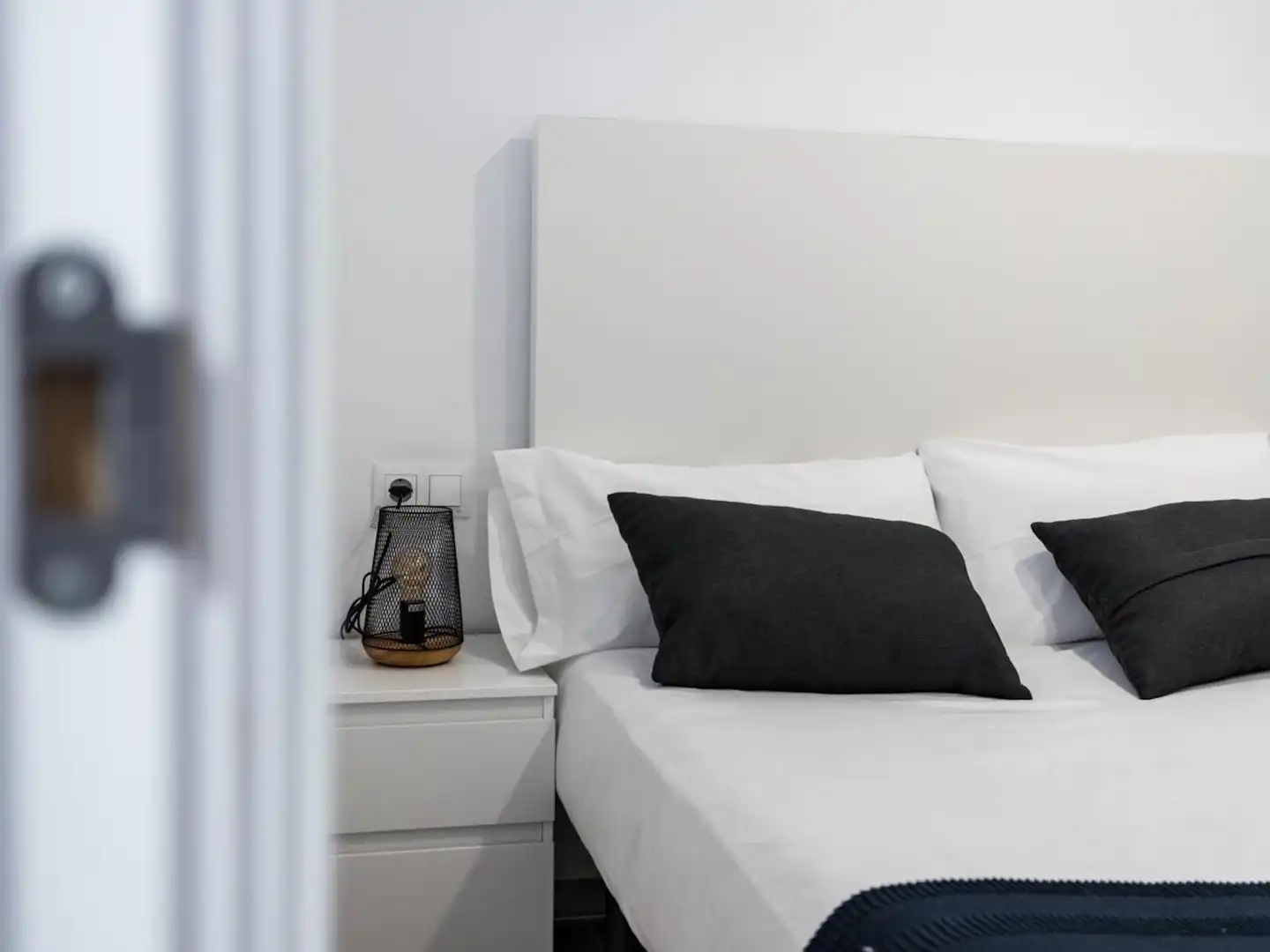 Habitación de Apartamento en venta en Fuengirola con Aire acondicionado, Piscina y Amueblado