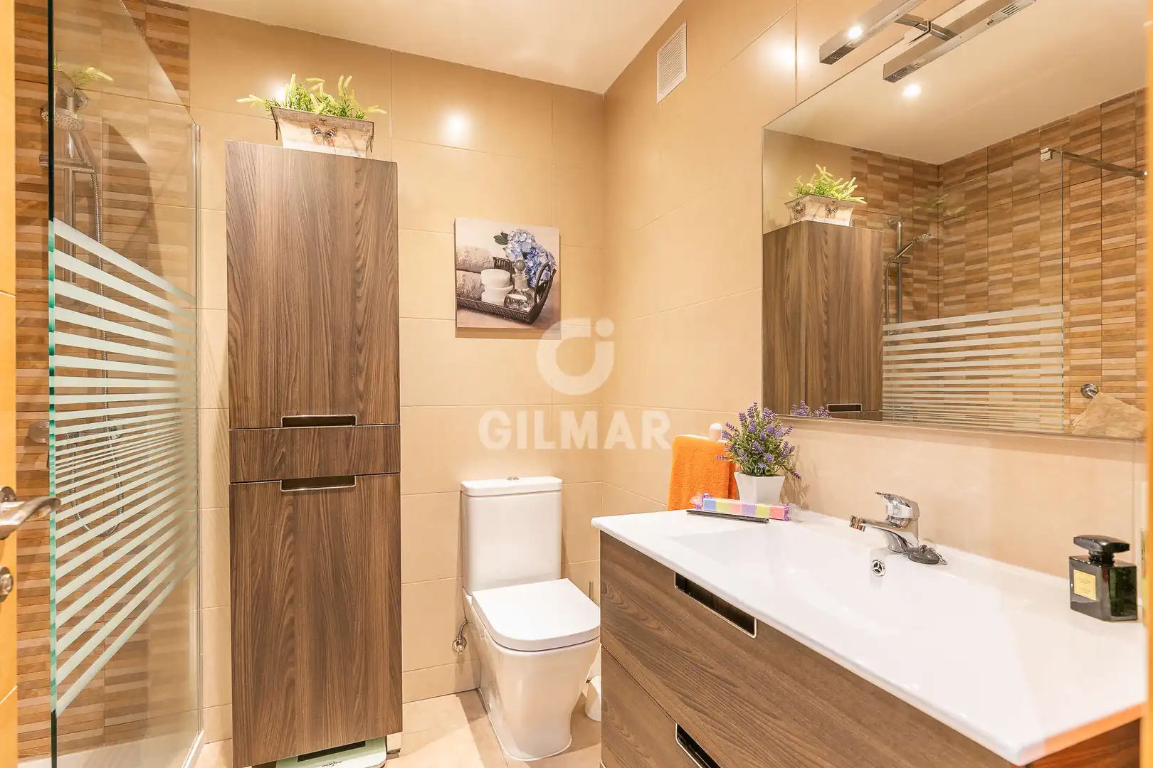 Baño de Piso en venta en Madrid con Calefacción, Jardín privado y Piscina
