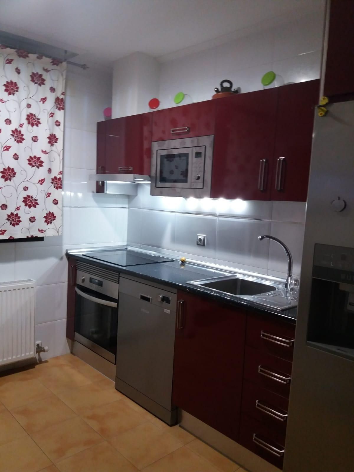 Kitchen of Single-family semi-detached for sale in Cáceres Capital  with Heating