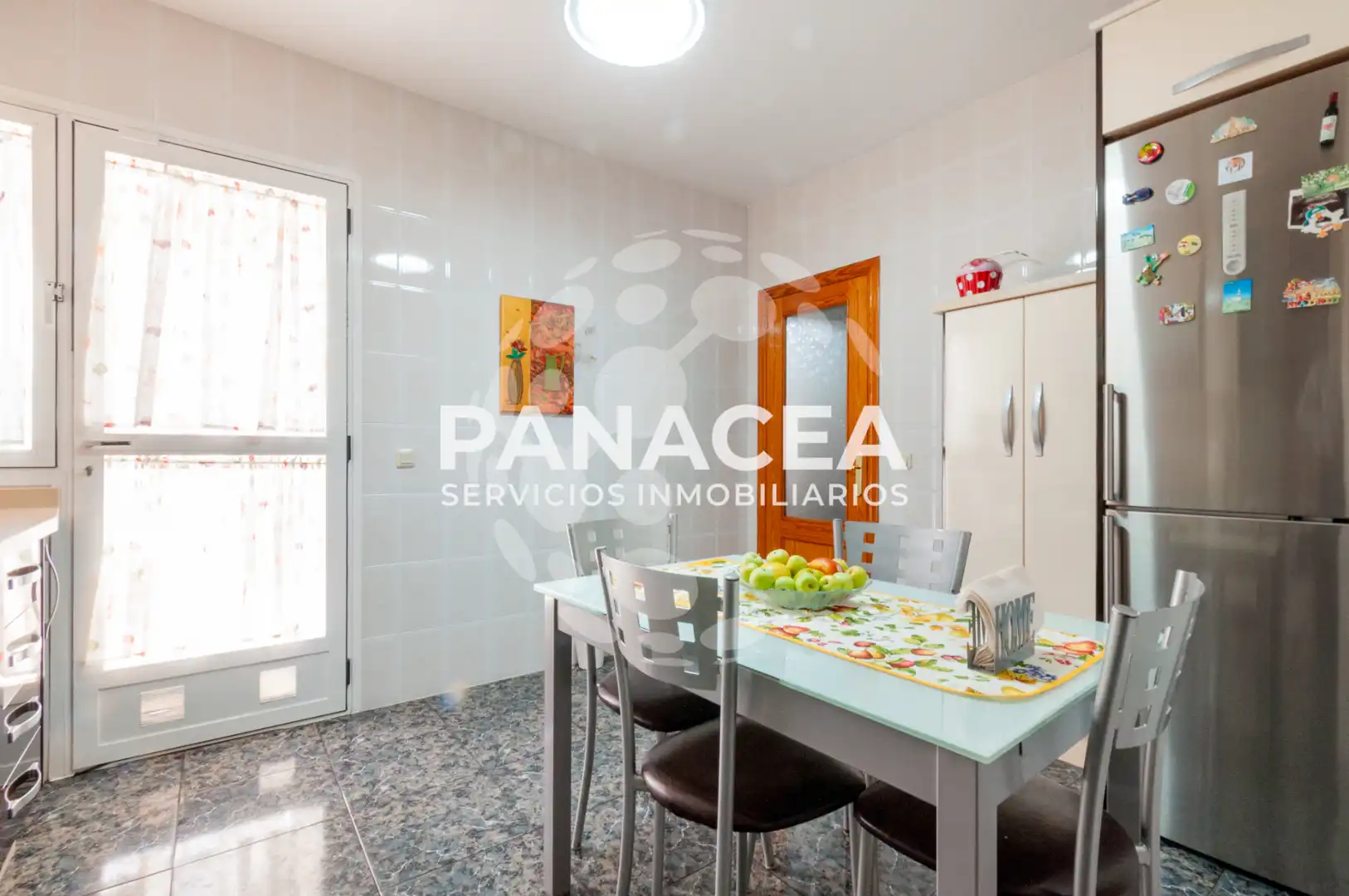 Cocina de Casa adosada en venta en Vícar con Jardín privado, Terraza y Amueblado