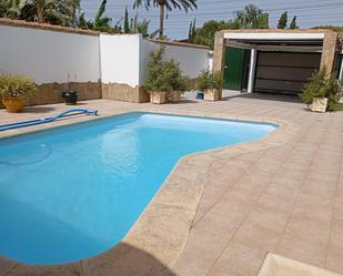 Swimming pool of House or chalet for sale in Chiclana de la Frontera  with Air Conditioner, Heating and Private garden