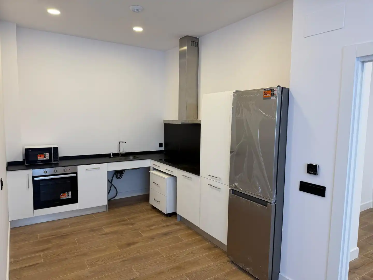 Cocina de Apartamento en venta en Gijón  con Calefacción y Parquet