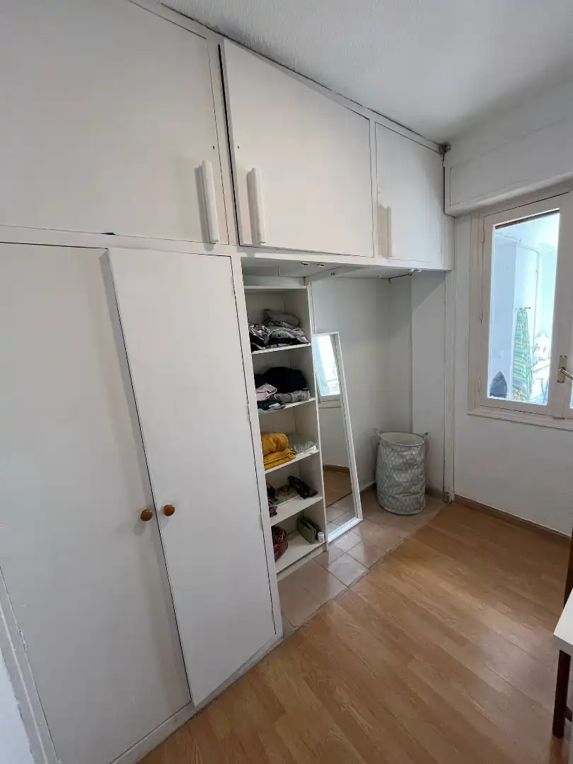 Schlafzimmer von Wohnung zur Miete in Madrid mit Heizung, Parkett und Möbliert