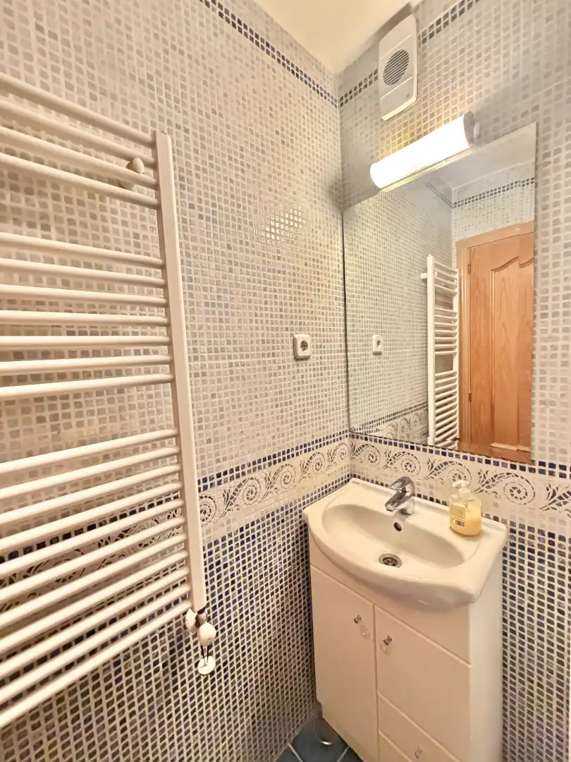 Baño de Piso en venta en Madrid con Aire acondicionado, Calefacción y Amueblado