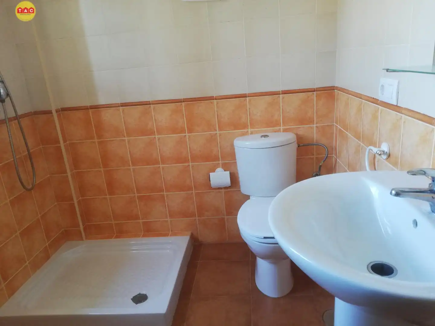 Baño de Casa adosada en venta en Lepe con Terraza, Trastero y Amueblado