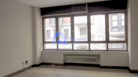 Foto 2 de Oficina de lloguer a Plaza Porlier, Casco Histórico, Asturias