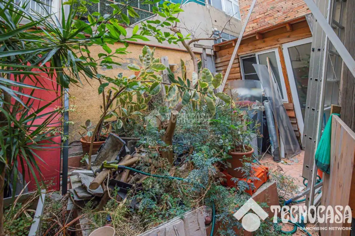 Casa aparellada amb terrassa en venda a Cerdanyola, imagen 31