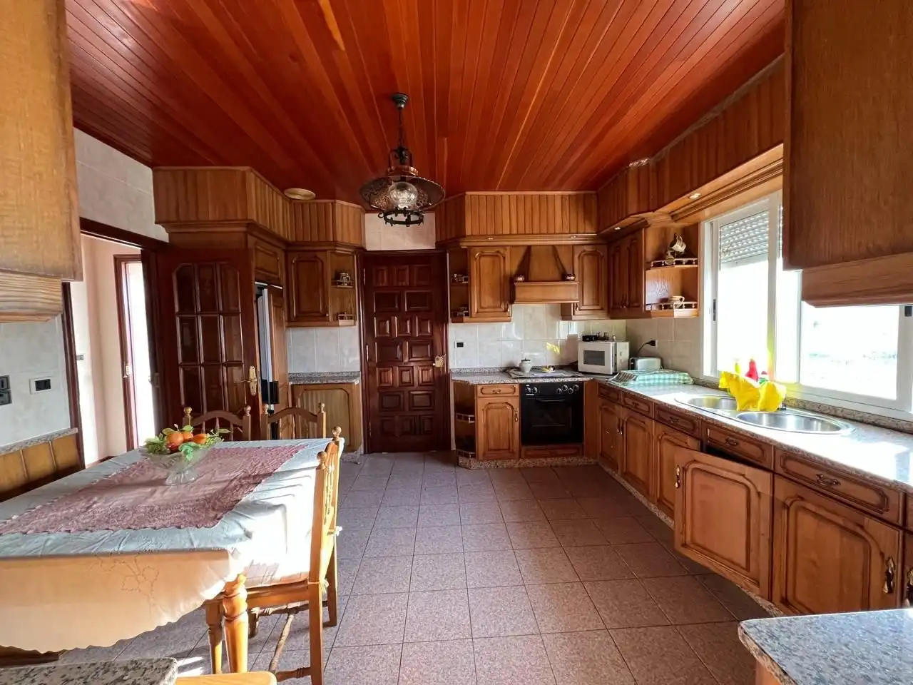 Kitchen of Houses for sale in Ourense Capital   with Heating, Terrace and Swimming Pool