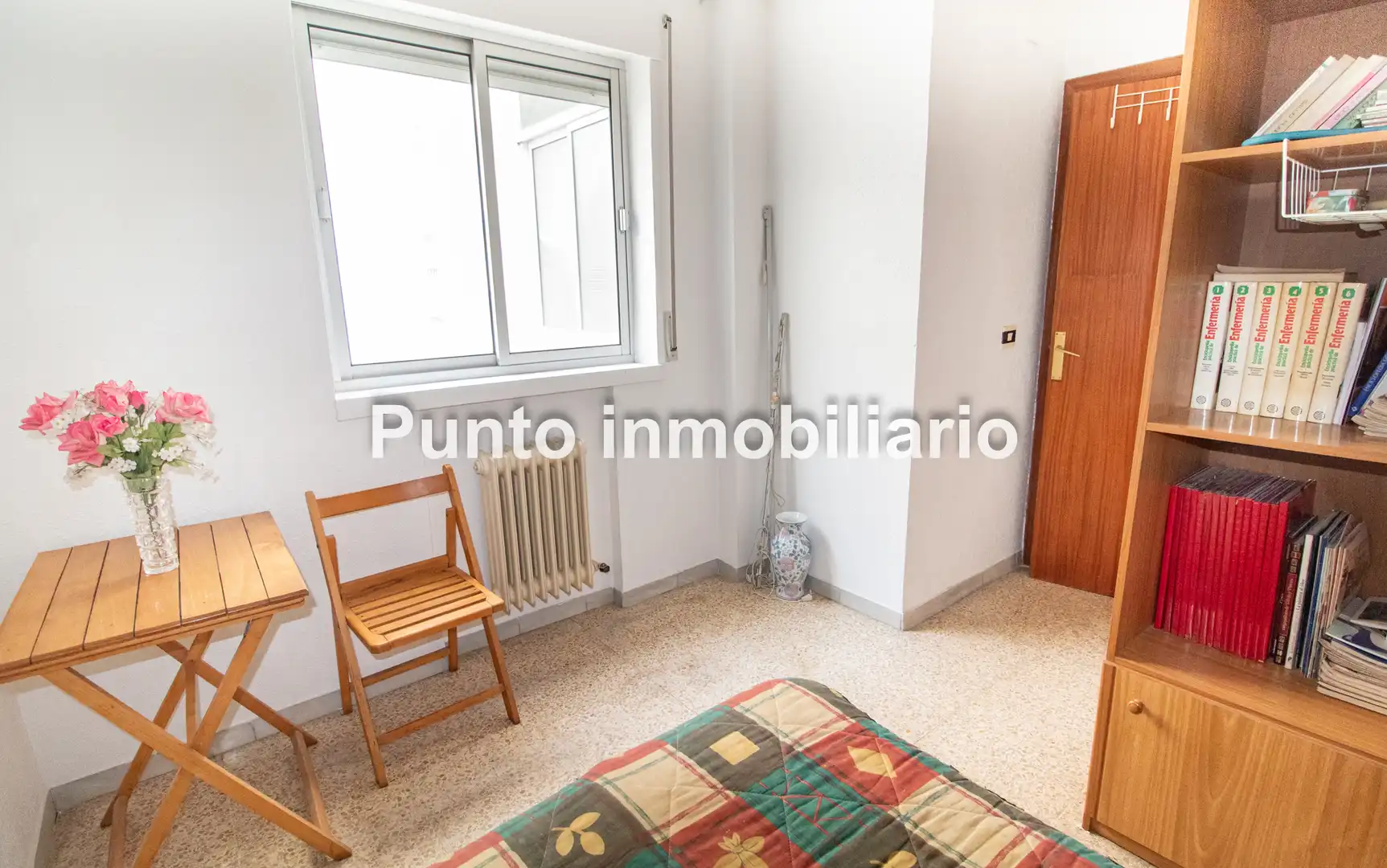 Dormitori de Pis en venda en Valladolid amb Calefacció, Parquet i Terrassa