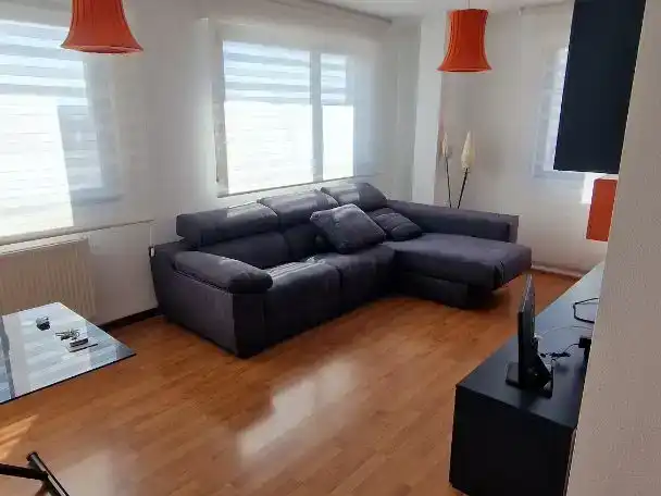 Sala de estar de Piso en venta en Vitoria - Gasteiz con Parquet y Trastero