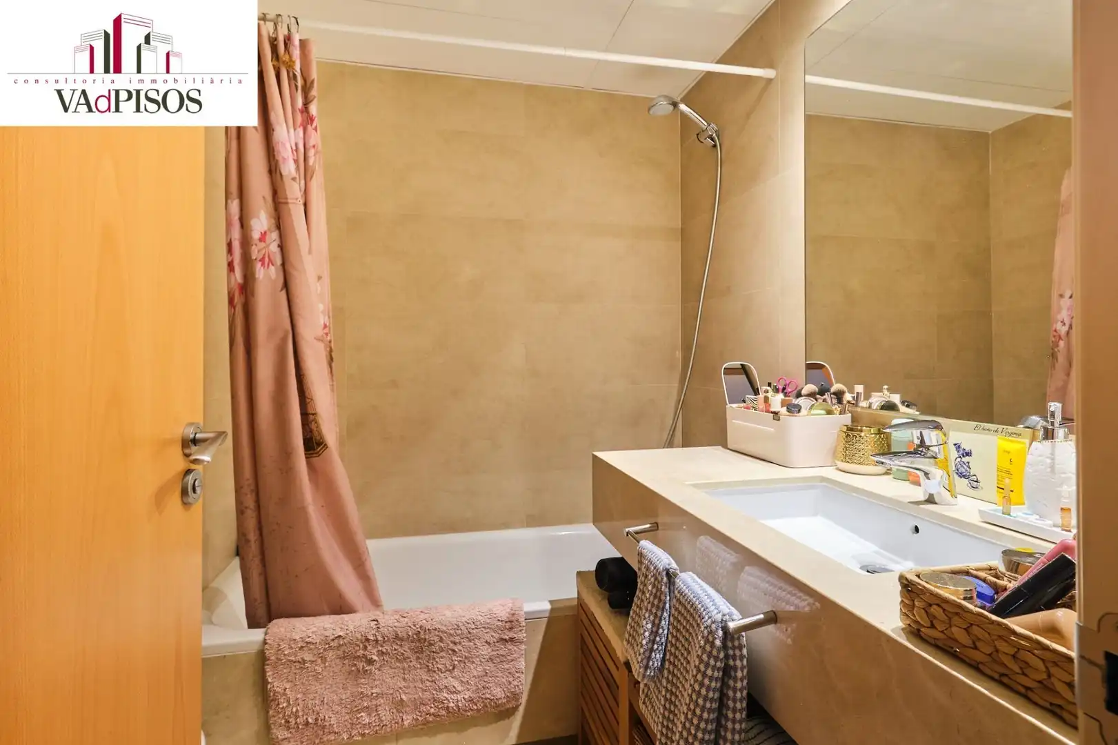 Baño de Piso en venta en Mataró con Aire acondicionado, Calefacción y Trastero