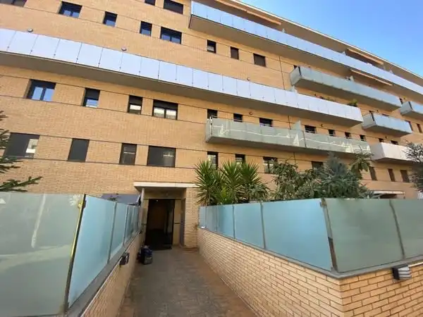 Vista exterior de Pis en venda en Manresa