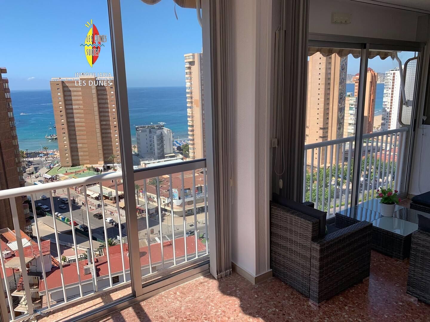 Dormitori de Apartament en venda en Benidorm amb Aire condicionat, Jardí privat i Terrassa