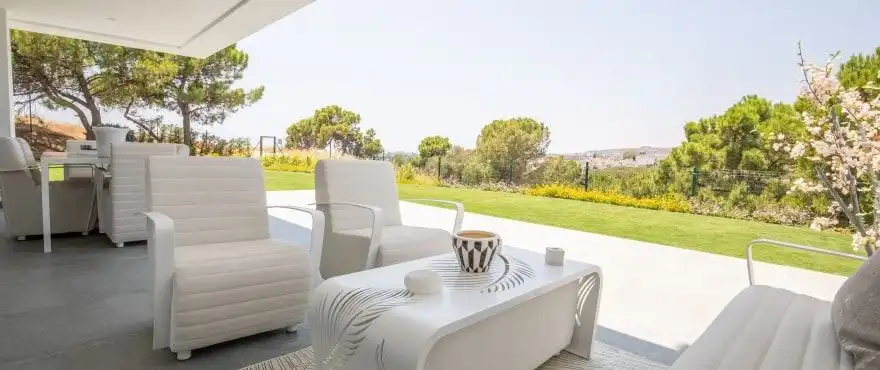 Piso con piscina en venta en La Quinta, imagen 9