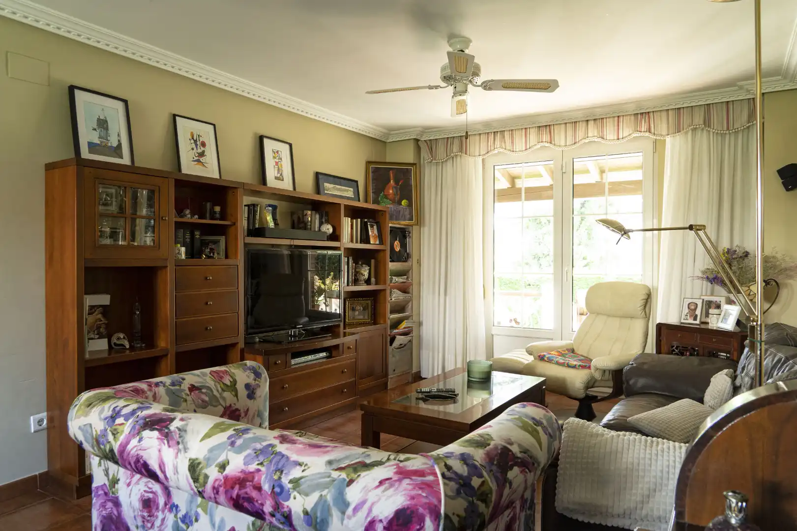 Sala de estar de Casa o chalet en venta en Camargo con Calefacción, Jardín privado y Terraza