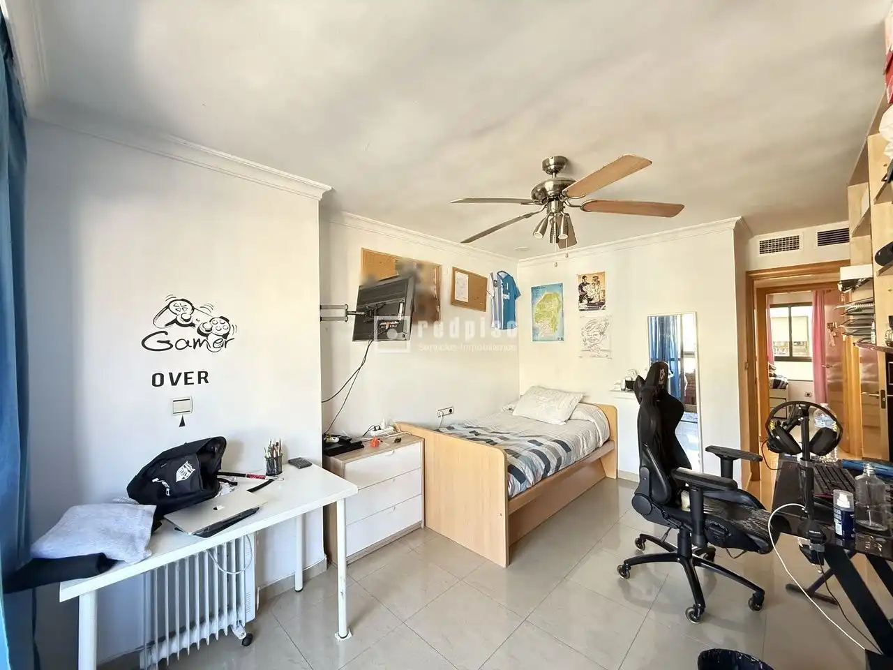 Habitación de Piso en venta en Málaga con Aire acondicionado, Calefacción y Jardín privado