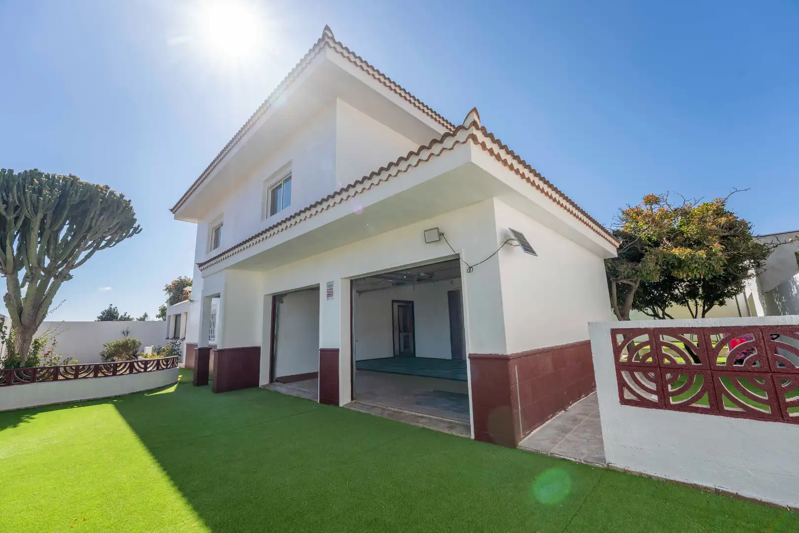 Vista exterior de Casa o xalet en venda en San Cristóbal de la Laguna amb Jardí privat, Terrassa i Moblat
