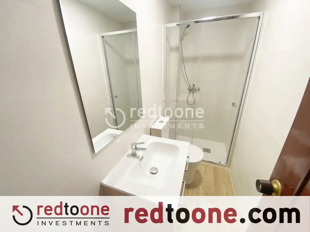 Bathroom of Flat for sale in Alicante / Alacant  with Private garden and Swimming Pool
