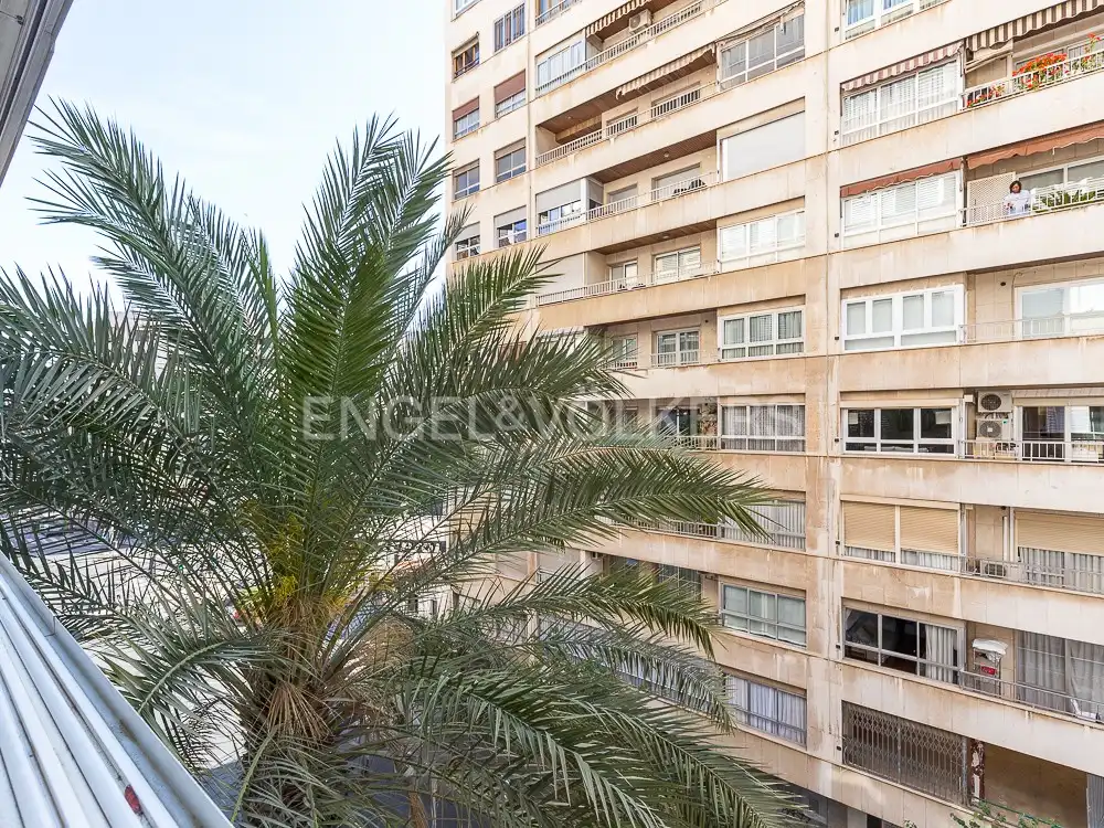 Vista exterior de Pis de lloguer en Valencia amb Aire condicionat, Calefacció i Parquet