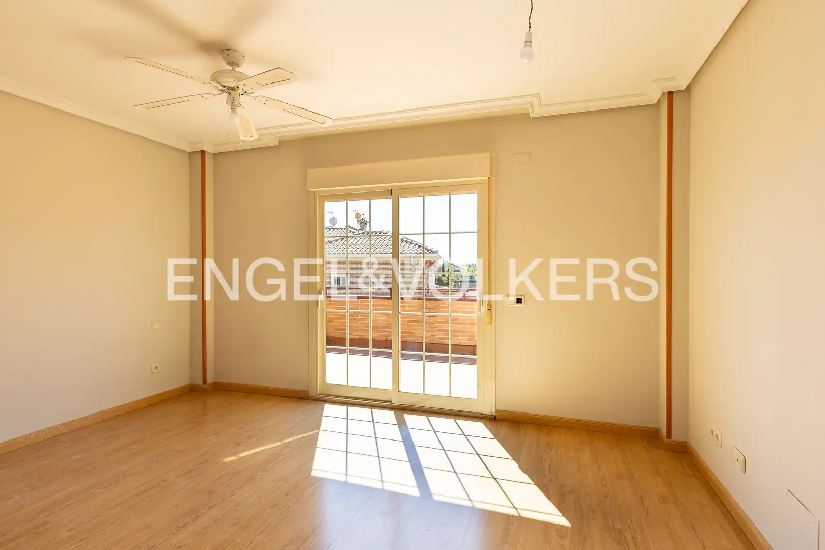 Dining room of Houses for sale in Villanueva de la Cañada  with Air Conditioner, Heating and Private garden