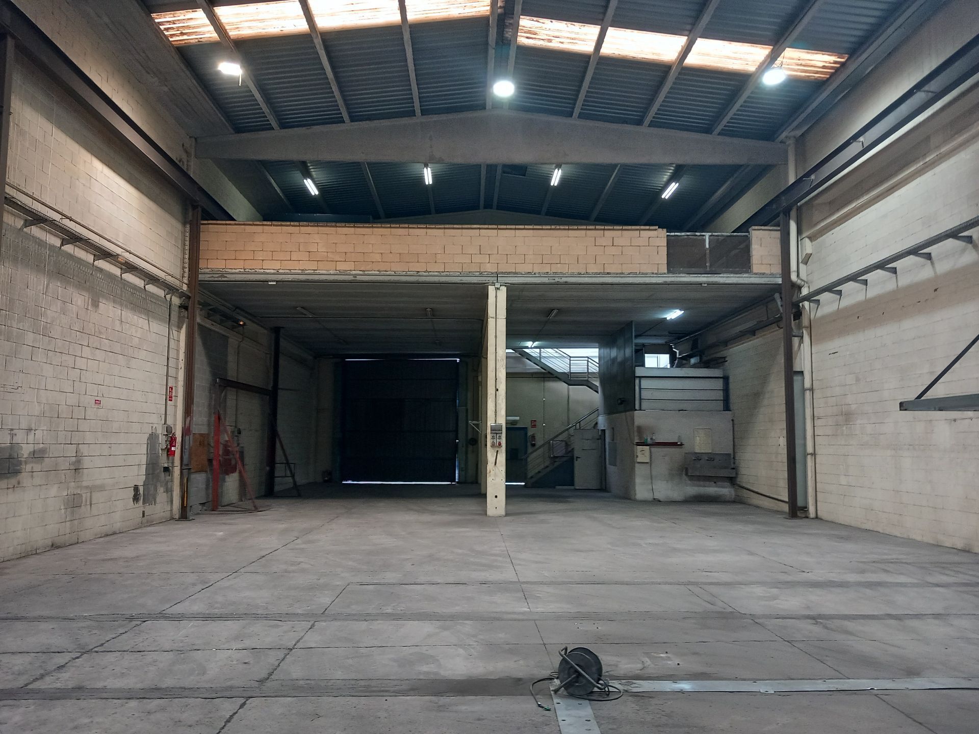 Nave industrial de alquiler en Barberà del Vallès