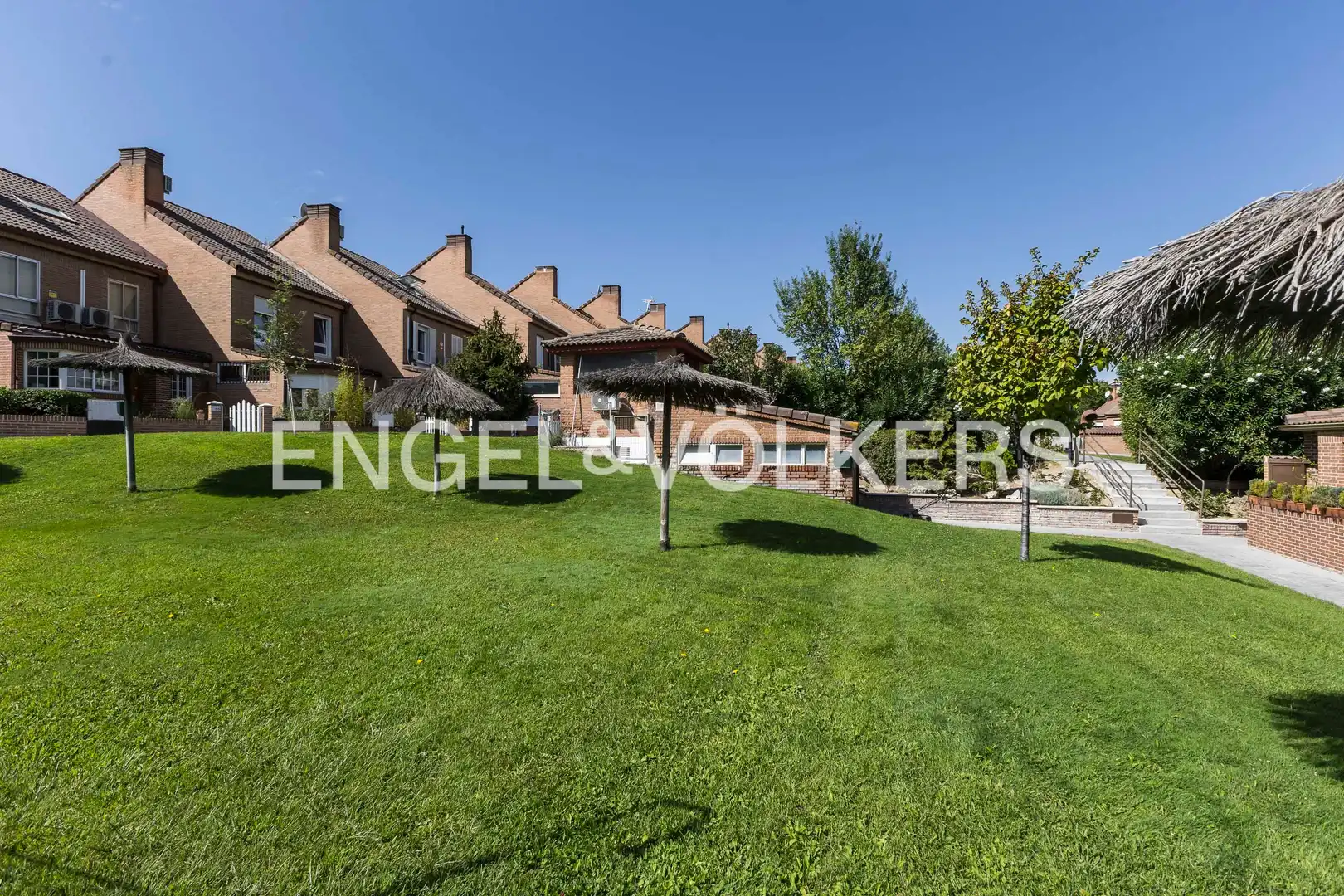 Casa a schiera con terrazza in vendita a El Soto de la Moraleja, imagen 56
