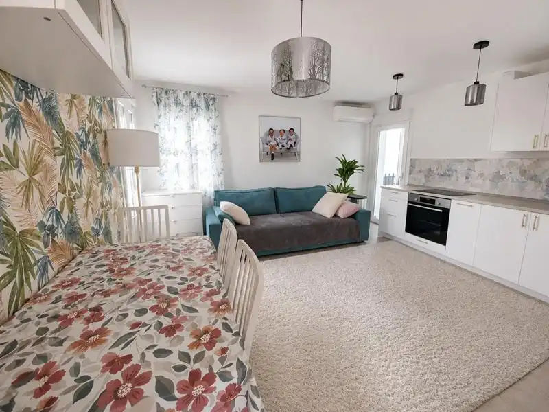 Appartamento con piscina in vendita a San Luis de Sabinillas, imagen 5