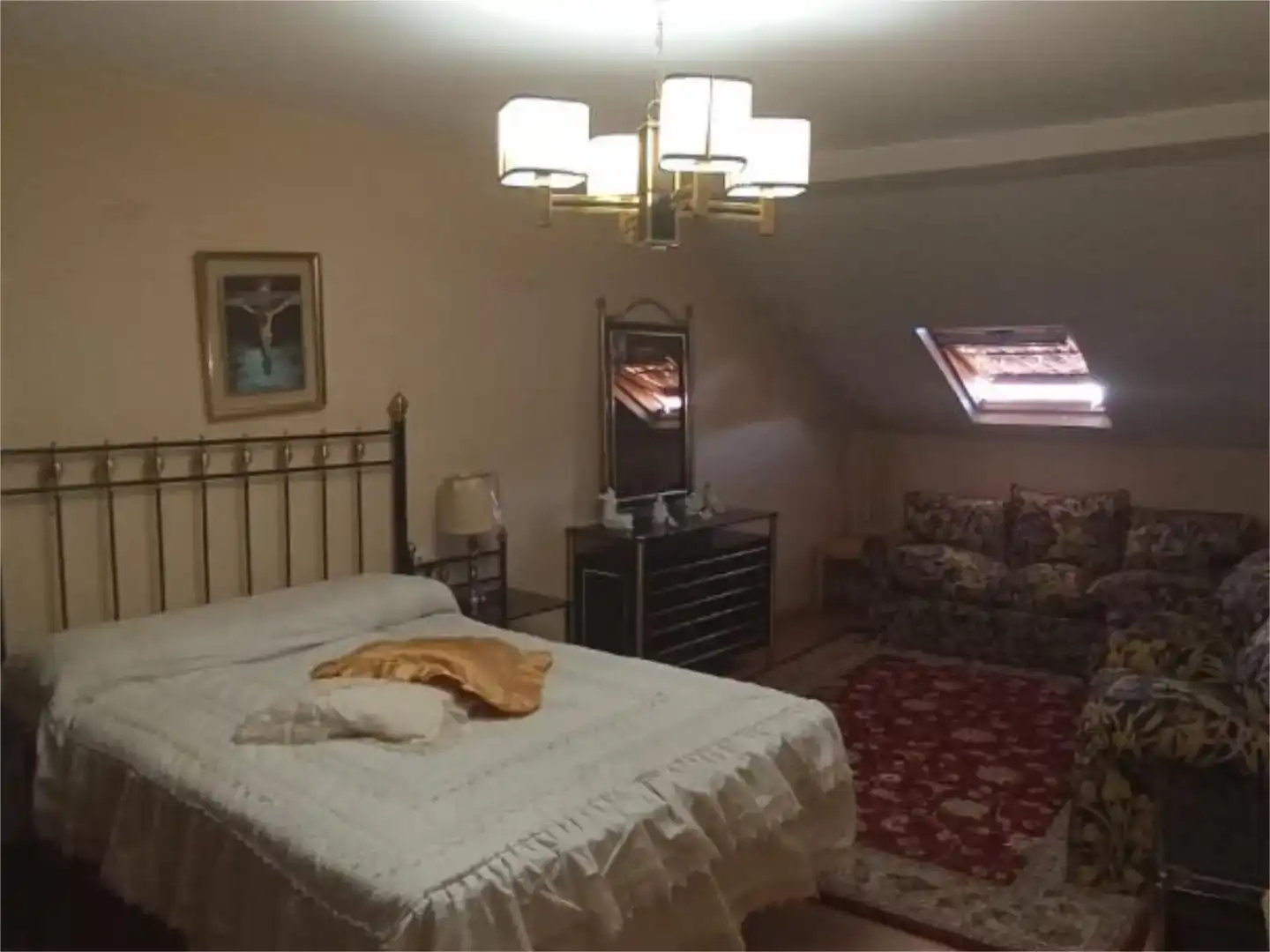 Schlafzimmer von Dachboden zum Verkauf in Redondela mit Abstellraum