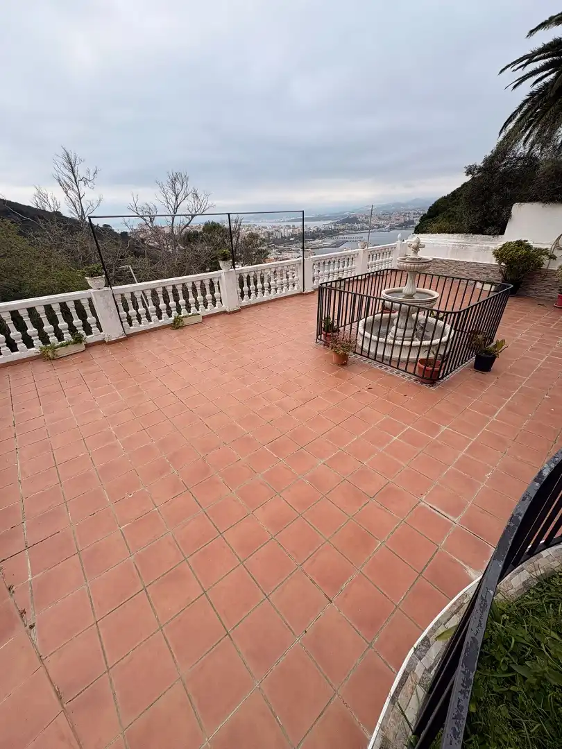 Terrassa de Casa o xalet en venda en Ceuta amb Aire condicionat, Calefacció i Jardí privat