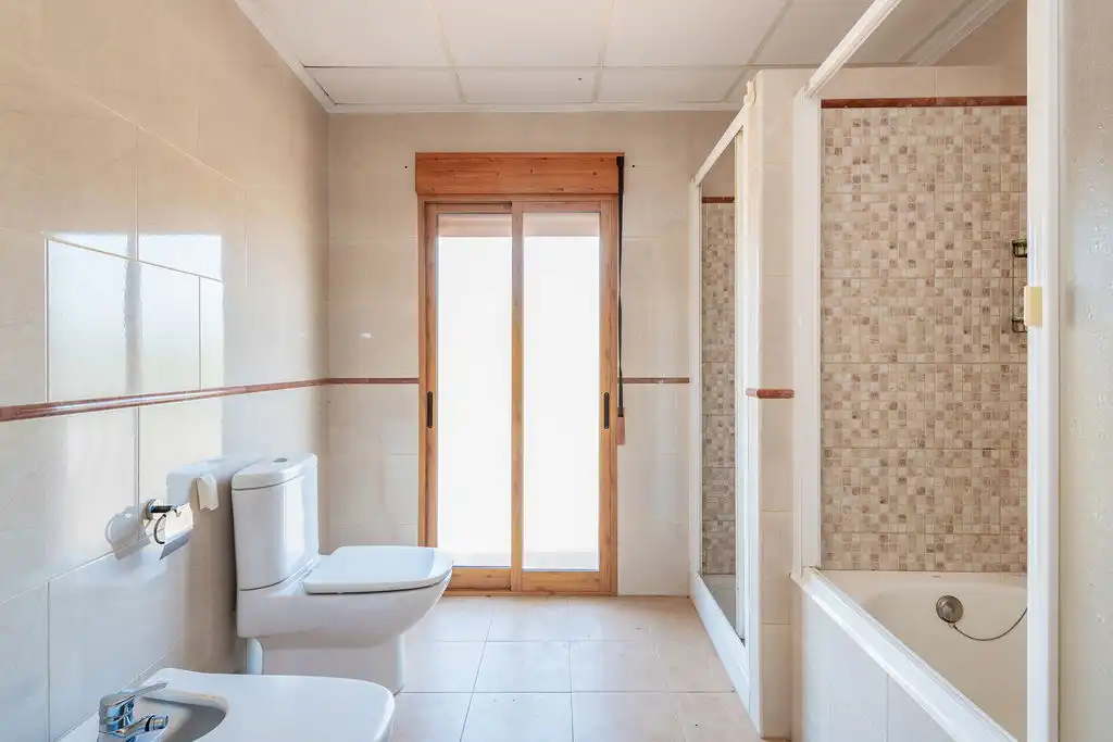 Bany de Casa o xalet en venda en Tales