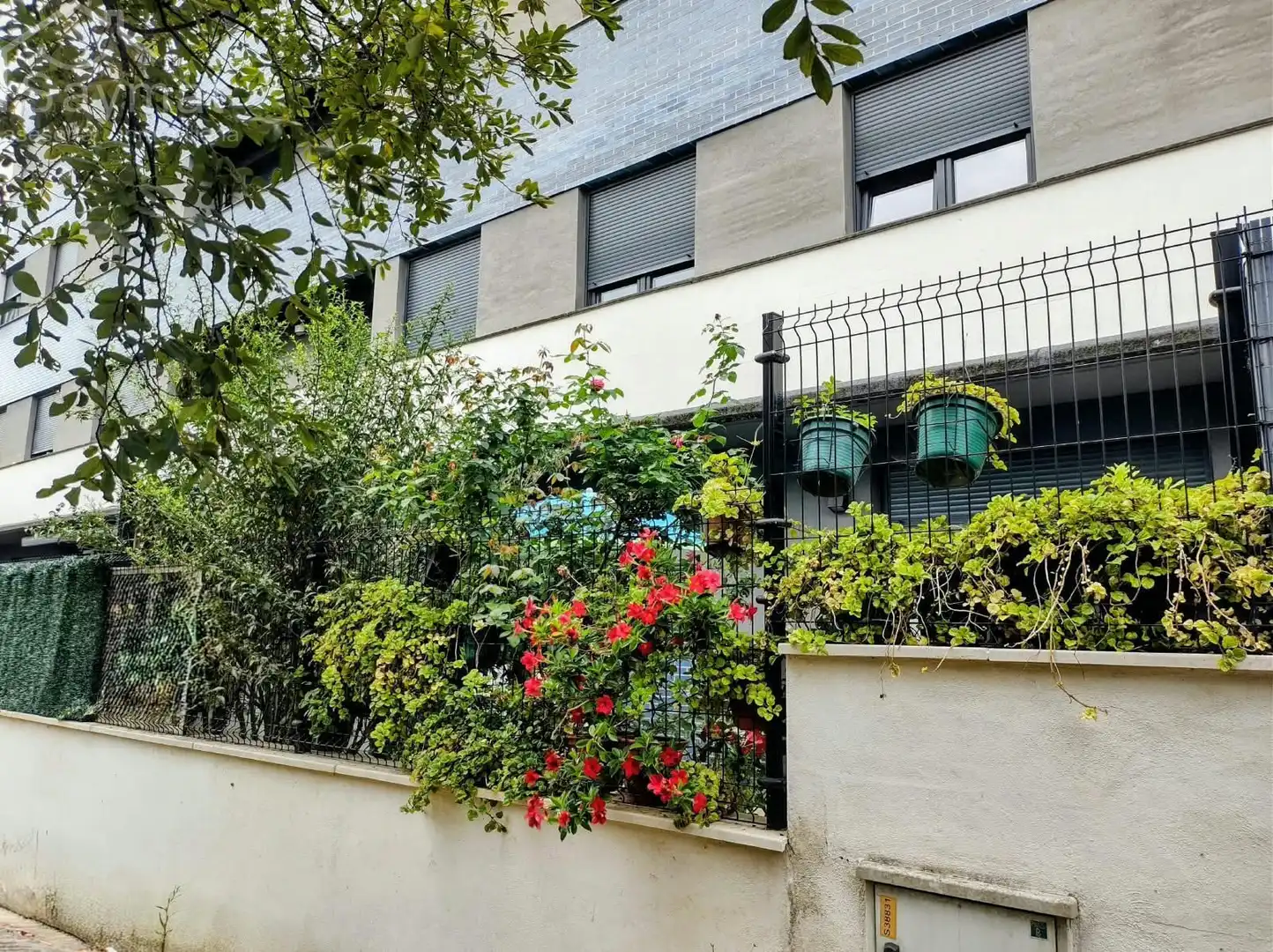 Vista exterior de Pis en venda en El Astillero   amb Calefacció, Jardí privat i Traster