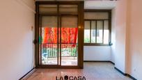 Exterior view of Flat for sale in L'Hospitalet de Llobregat  with Balcony