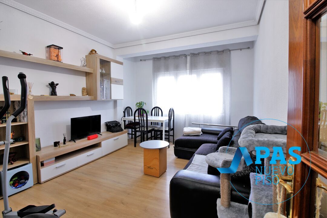 Wohnzimmer von Wohnung zum Verkauf in Torrelavega  mit Terrasse und Balkon