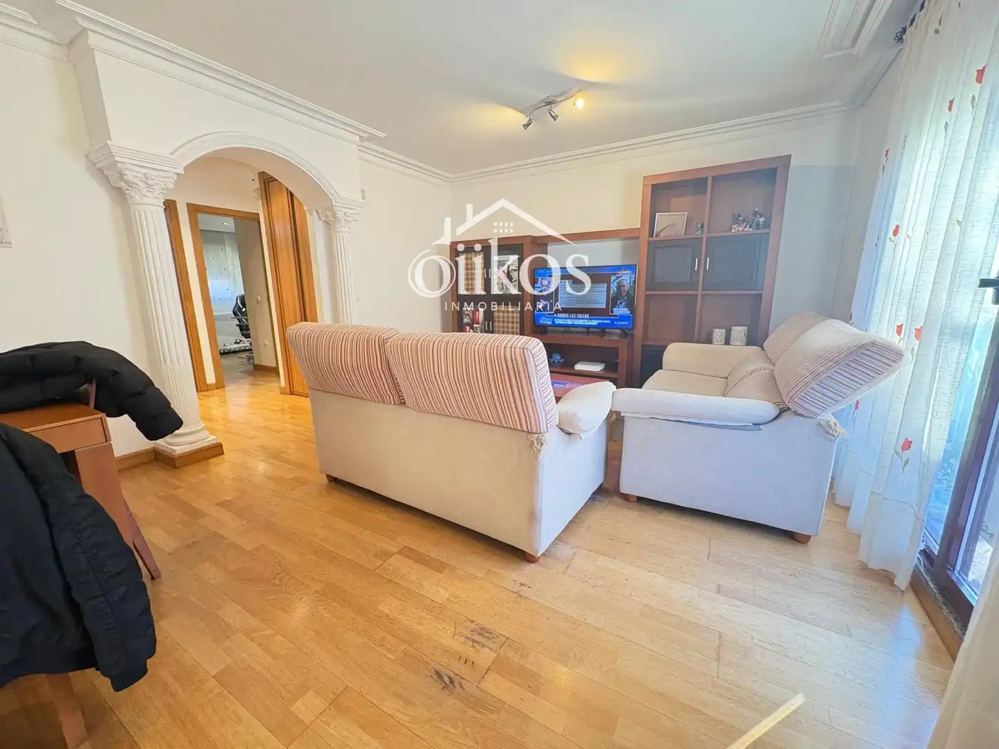 Sala de estar de Casa adosada en venta en Salamanca con Calefacción y Balcón