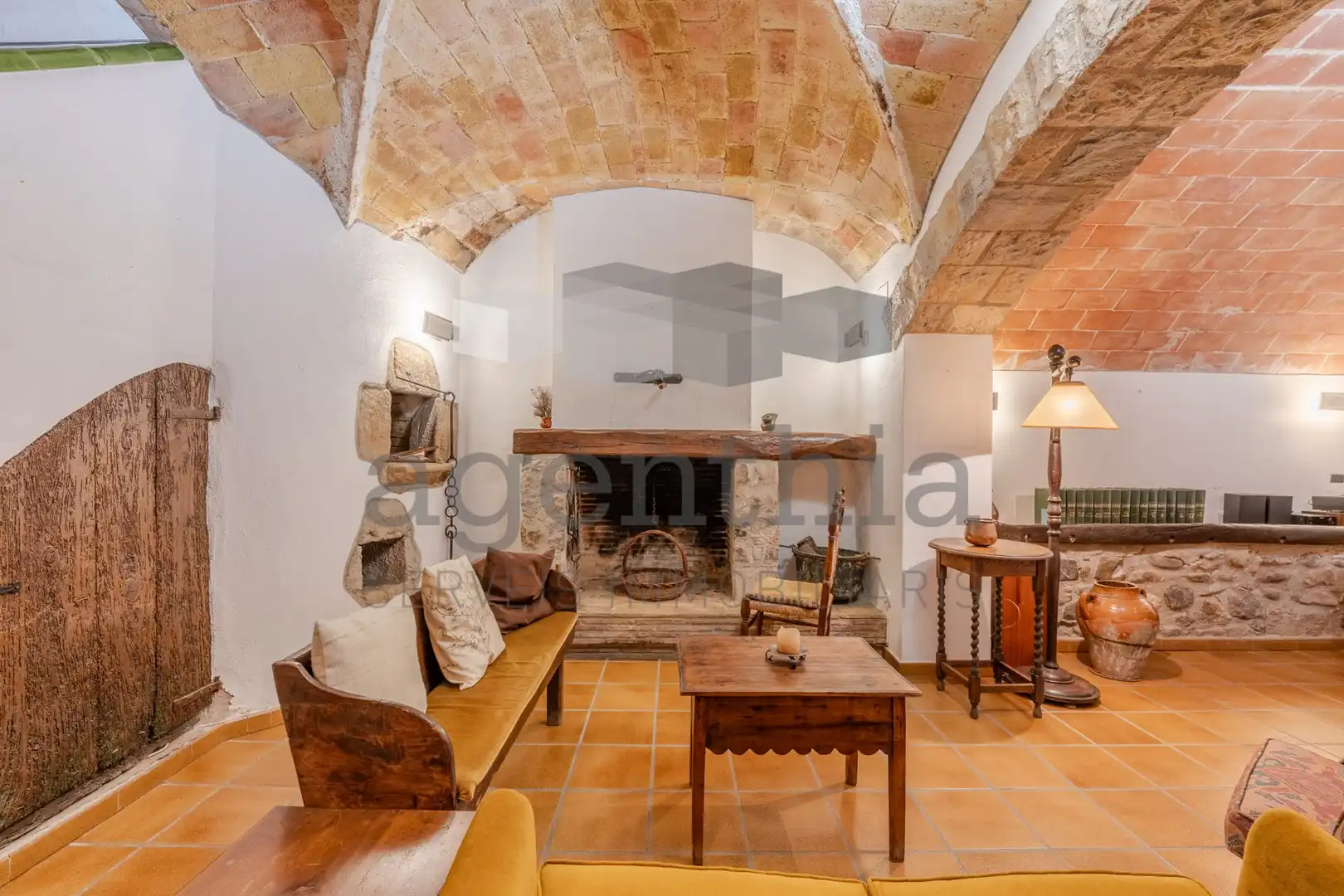 Sala de estar de Finca rústica en venta en Vilablareix con Calefacción, Trastero y Balcón